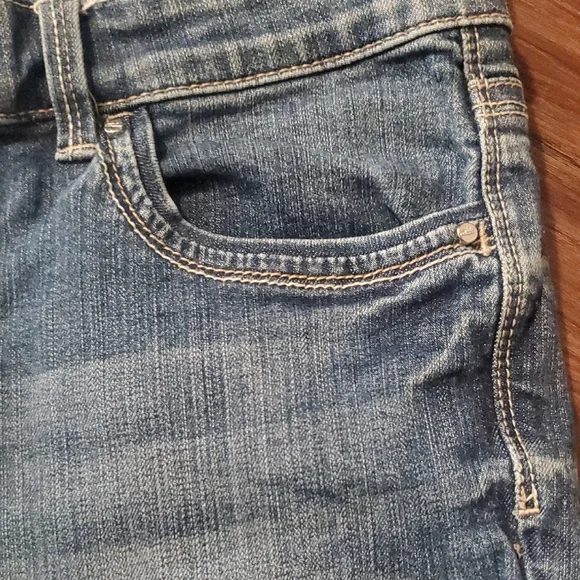 White House Black Market Denim Cropped Jeans - Picture 5 of 13